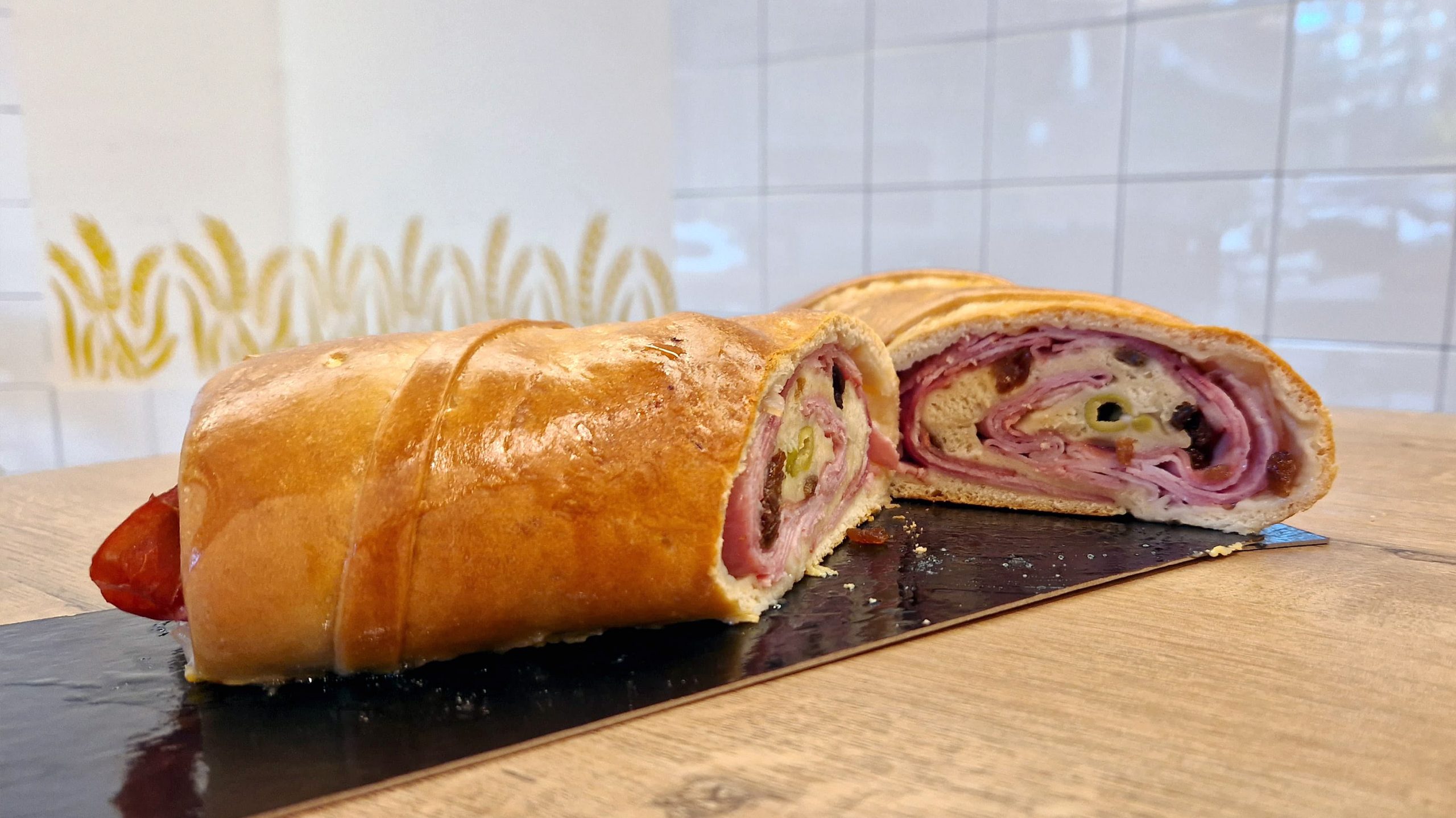 El Pan de Jamón de Sancho Pan Tradición y Sabor en Cada Bocado